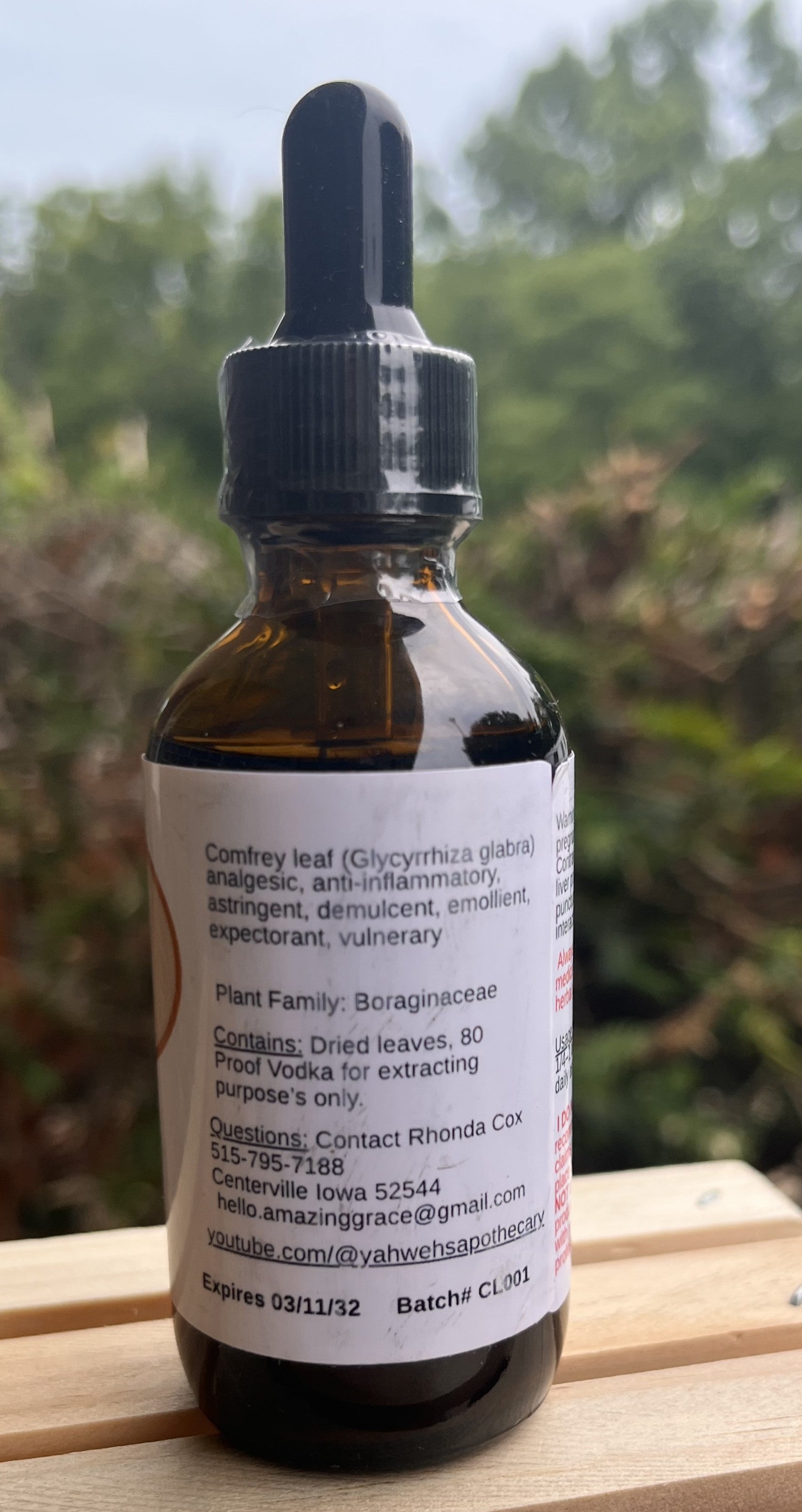 Yahweh's Apothecary Comfrey Leaf tincture side panel